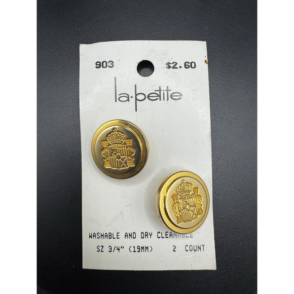 Jewelry - Vintage La Petite 3/4" Gold Tone Buttons‎